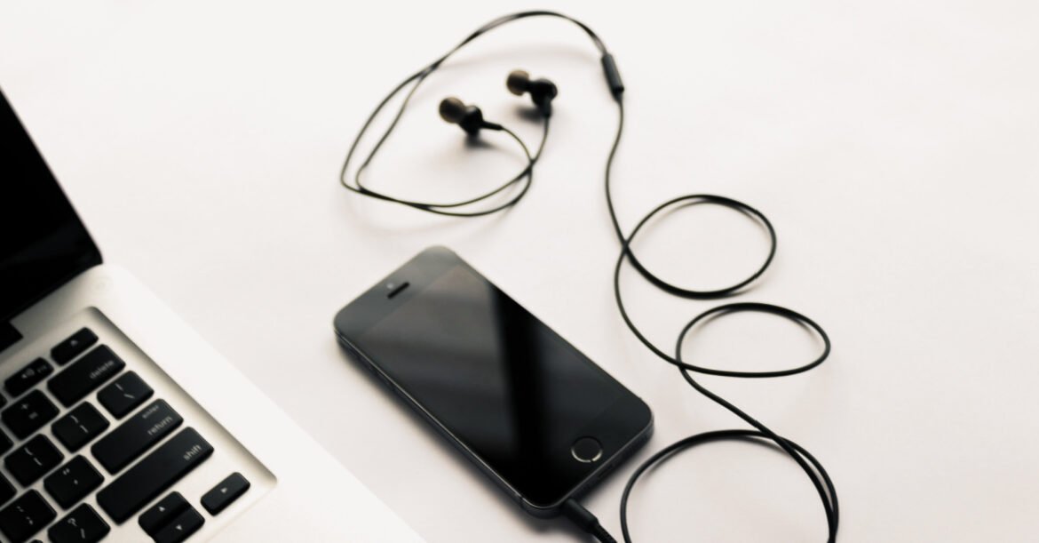 The-Bible-in-a-YearampnbspPodcast-Takes-Number-One-Spot-on-the-Apple-Podcast-Charts