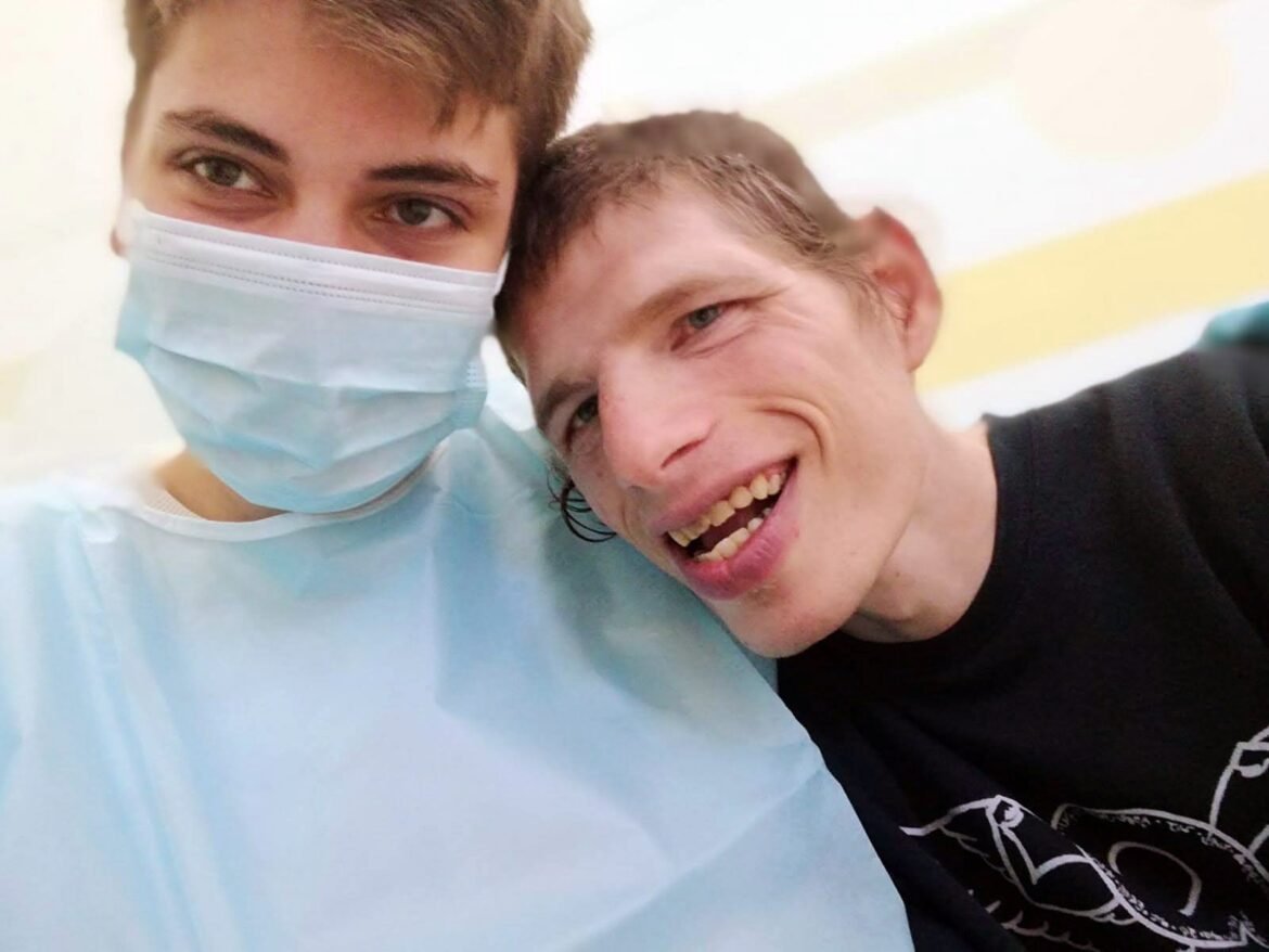 germaneli axalgazrdebi israelSi midian holokostis danaSaulis gamosasyidad